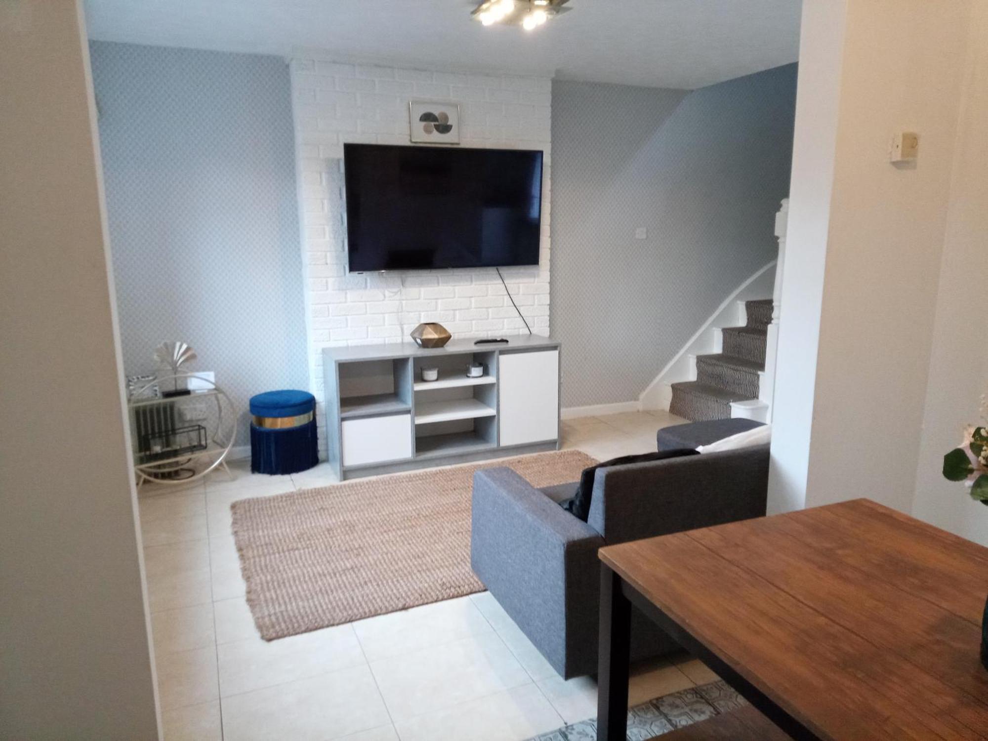 Beautiful 2-Bed House In Bolton With Free Parking Villa Luaran gambar